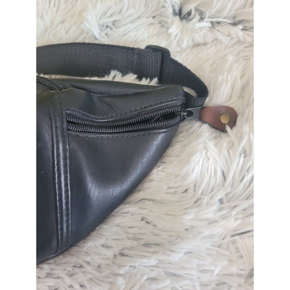 Auburn Woods Black Leather Fanny Pack - Picture 3 of 6